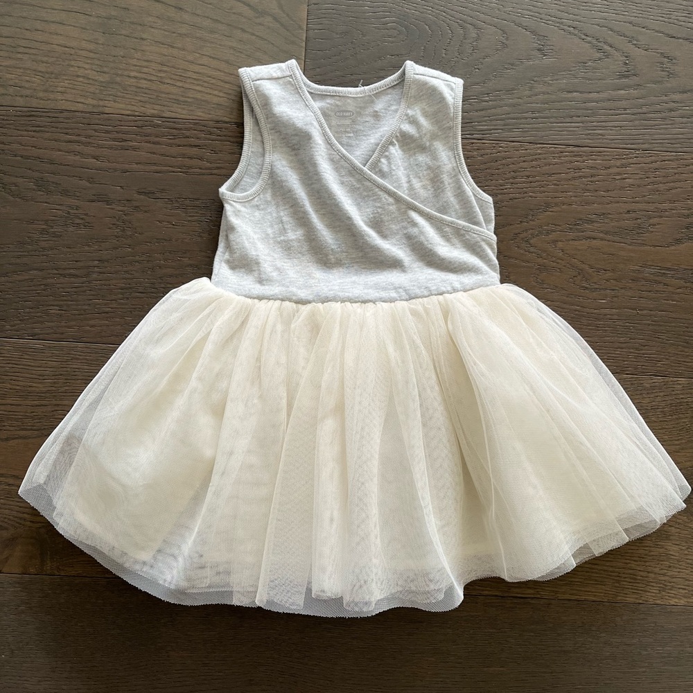 Old navy baby creme tutu dress 6-12M NWT